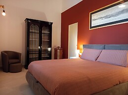 Le Petit Palais Naples