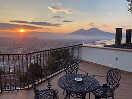 Le Petit Palais Naples