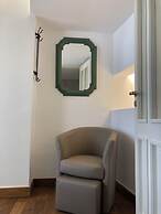 Le Petit Palais Naples