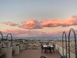 Le Petit Palais Naples