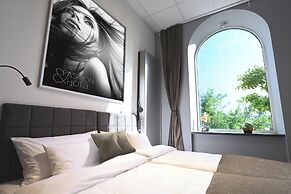 Fashion City Hotel