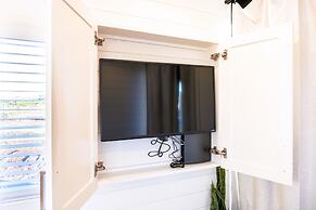 Somewhere in Texas Container Home