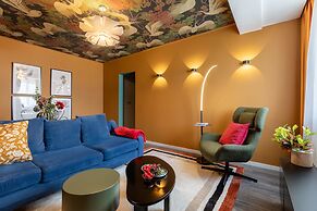 Lucky Cranes by Holt