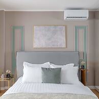 Holt s Sublime Minty Fresh 1BR on the Park