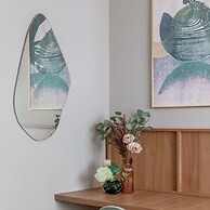 Holt s Sublime Minty Fresh 1BR on the Park