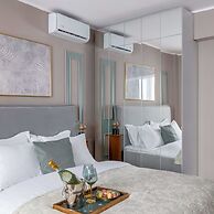 Holt s Sublime Minty Fresh 1BR on the Park