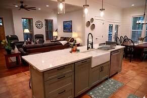 Cozy Escape at Moose Hollow