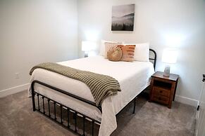 Cozy Escape at Moose Hollow