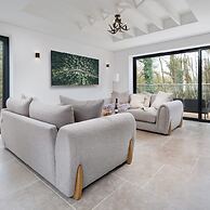 Fawns Keep - Hot Tub and Sauna Retreat