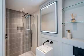 Fawns Keep - Hot Tub and Sauna Retreat