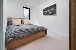 Fawns Keep - Hot Tub and Sauna Retreat