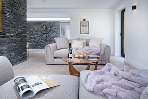 Fawns Keep - Hot Tub and Sauna Retreat