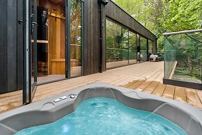 Fawns Keep - Hot Tub and Sauna Retreat