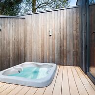 Fawns Keep - Hot Tub and Sauna Retreat