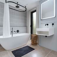 Fawns Keep - Hot Tub and Sauna Retreat