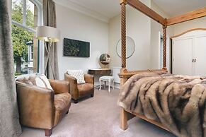 Rosemount Lake District Townhouse With Hot Tub