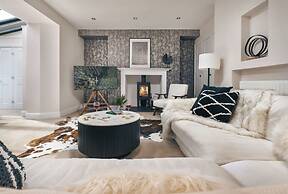 Rosemount Lake District Townhouse With Hot Tub