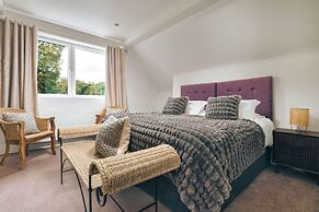 Rosemount Lake District Townhouse With Hot Tub