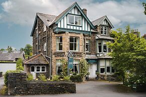 Rosemount Lake District Townhouse With Hot Tub