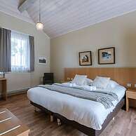 Lovely Andr Farm in the Greenery of Kortrijk