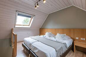 Lovely Andr Farm in the Greenery of Kortrijk