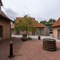 Lovely Andr Farm in the Greenery of Kortrijk