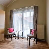 Lovely Andr Farm in the Greenery of Kortrijk