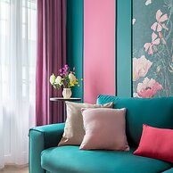 Holt - Flowers in Wonderland