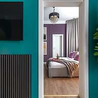 Holt - Flowers in Wonderland