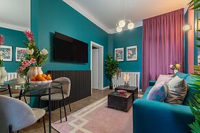 Holt - Flowers in Wonderland