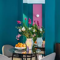 Holt - Flowers in Wonderland