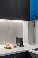 Holt - Flowers in Wonderland