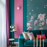 Holt - Flowers in Wonderland