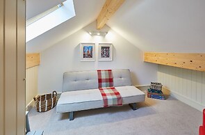 Host Stay Sunshine Cottage