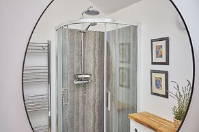 Host Stay Sunshine Cottage
