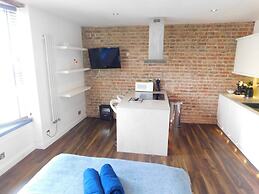 Central Kemptown Brighton Studio Apartment