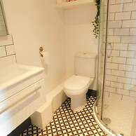 Central Kemptown Brighton Studio Apartment