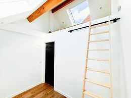 Charming Authentic Home With Garden