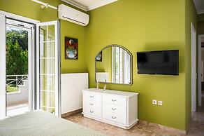 Villa Nefeli with Private Pool by Konnect