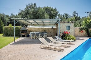Villa Nefeli with Private Pool by Konnect