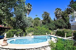 Kritos Apartments With Two Bedrooms
