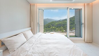 Gapyeong Staysumok Pool Villa Pension