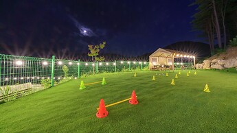 Gapyeong Staysumok Pool Villa Pension