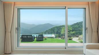 Gapyeong Staysumok Pool Villa Pension