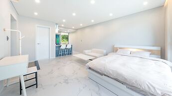 Gapyeong Staysumok Pool Villa Pension