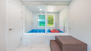 Gapyeong Staysumok Pool Villa Pension