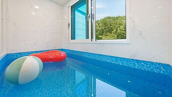 Gapyeong Staysumok Pool Villa Pension