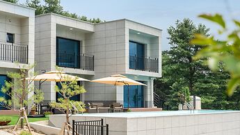 Gapyeong Staysumok Pool Villa Pension