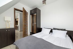 Apartment Near Gubałówka by Renters