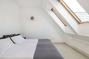 Apartment Near Gubałówka by Renters